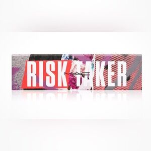 Mac eyeshadow pallet Risk Taker
